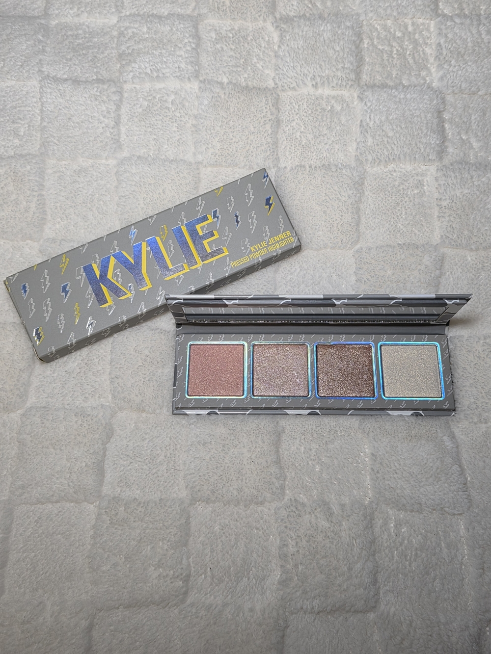 KYLIE COSMETICS THE WEATHER COLLECTION PRESSED POWDER HIGHLIGHTER PALETTE—NIB